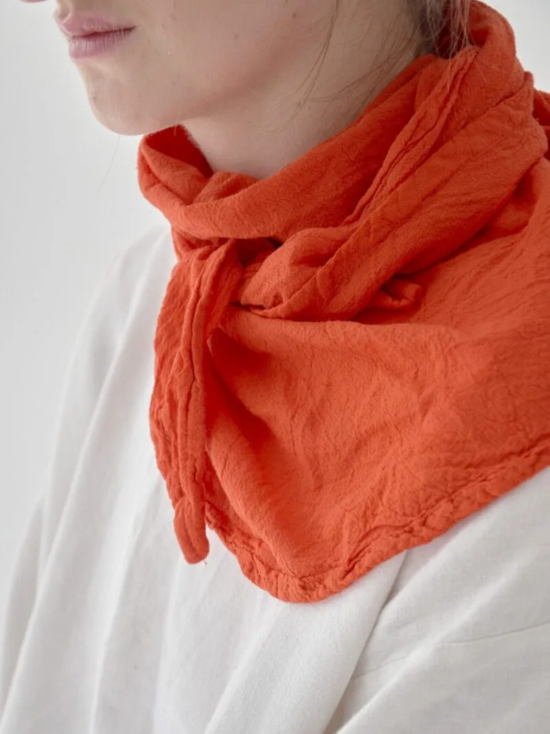 pomarańczowa Bandana na głowę, bandana damska, bandana męska, bawełniana bandana, akcesoria modowe, chustka, apaszka, pomysł na prezent. owijamwbawelne.pl