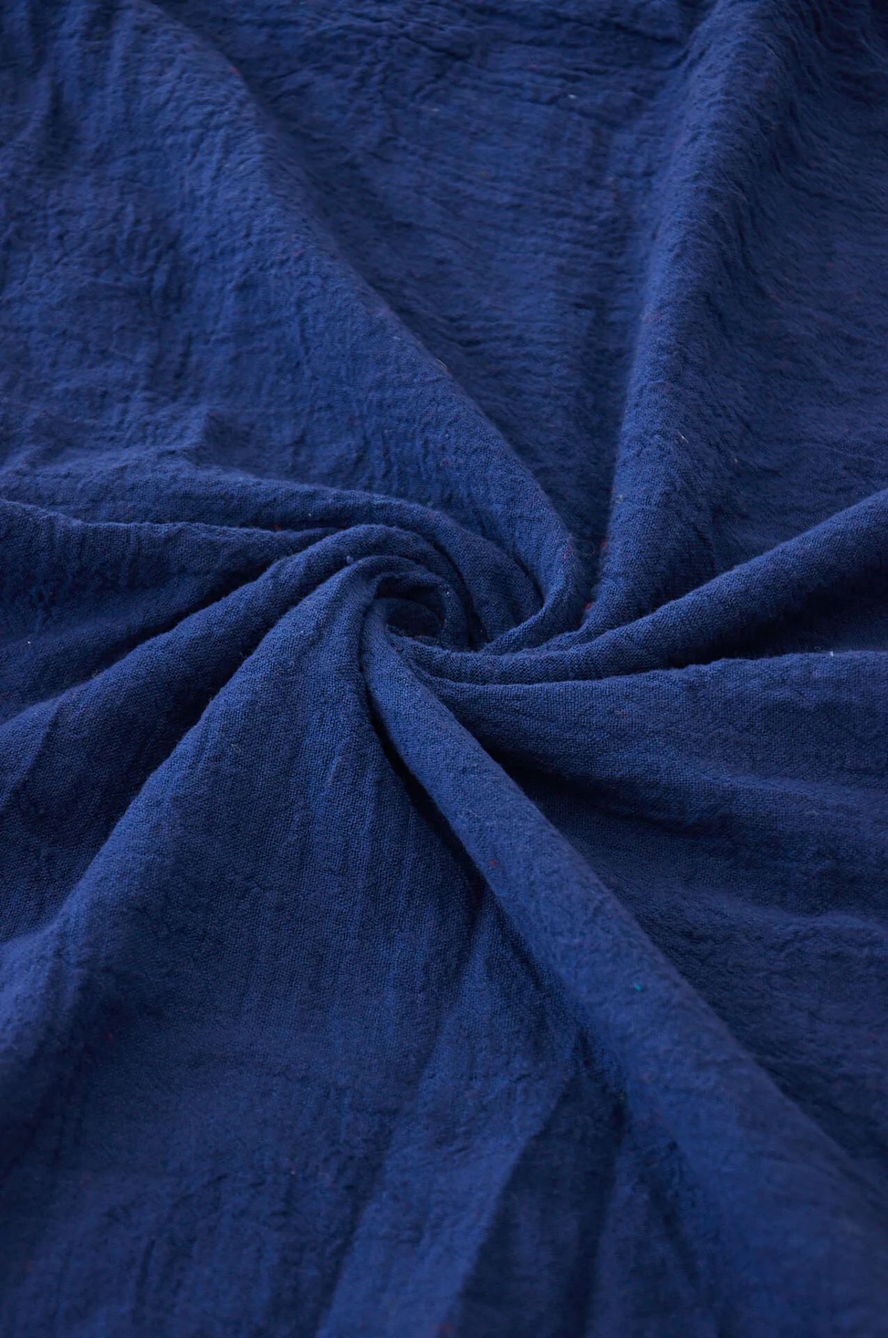 granatowa chusta niebieska na głowę, damska i męska. Bawełna organiczna, akcesoria, prezent, odzież. Owijam w bawełnę