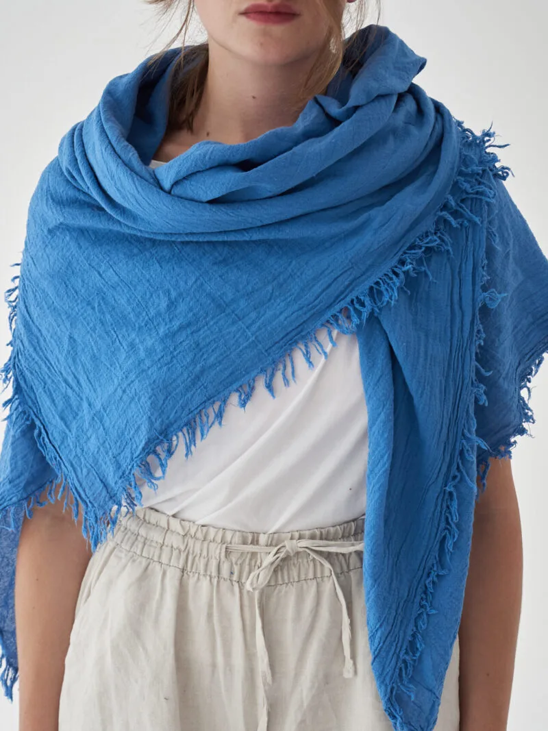 błękitno niebieska chusta do noszenia, chusta damska i męska. Bawełna organiczna, akcesoria, prezent, odzież. Owijam w bawełnę