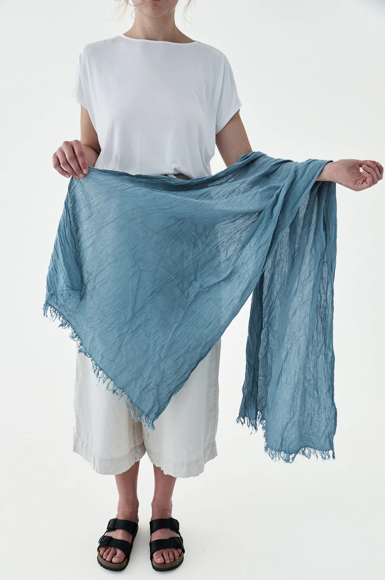 szalik-damski-meski-bawelna-organiczna-kolor-niebieski--jasny-szary-owijam-w-bawelne-szalik-na-wiosna-lato-jesien-zima