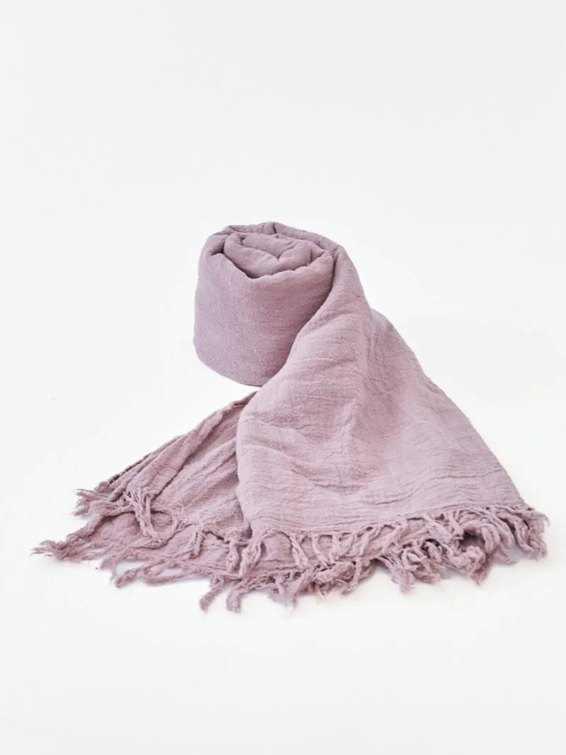 szalik-damski-meski-bawelna-organiczna-kolor-rozowy-pudrowyi-owijam-w-bawelne-szalik-na-wiosna-lato-jesien-zima-5