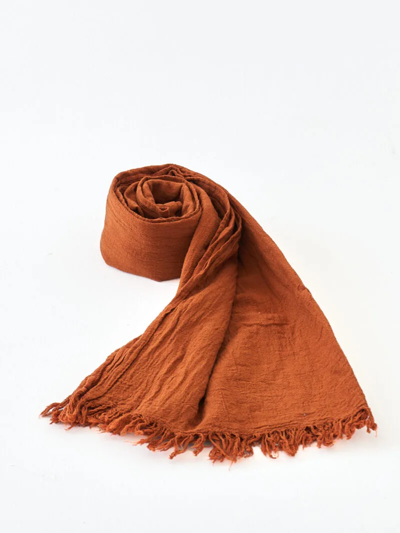szalik-damski-meski-bawelna-organiczna-kolor-rudy--brunatny-owijam-w-bawelne-szalik-na-wiosna-lato-jesien-zima-3