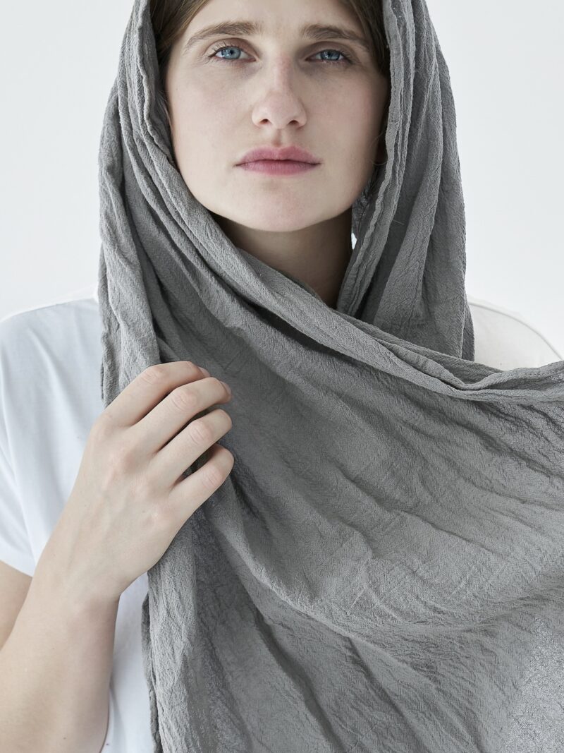 szalik-damski-meski-bawelna-organiczna-kolor-szary-srebrny-owijam-w-bawelne-szalik-na-wiosna-lato-jesien-zima-0-2 2