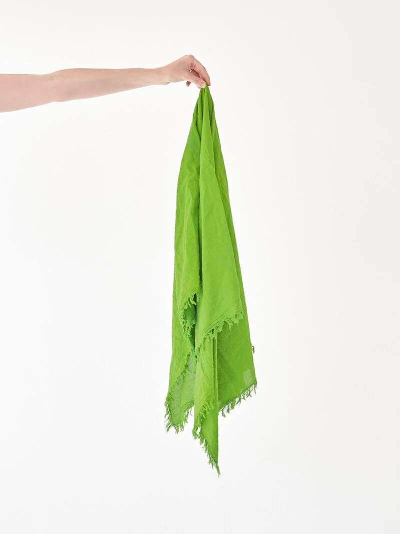 Zielona chusta do noszenia, duża chusta damska i męska. Bawełna organiczna, akcesoria, prezent, odzież. Owijam w bawełna