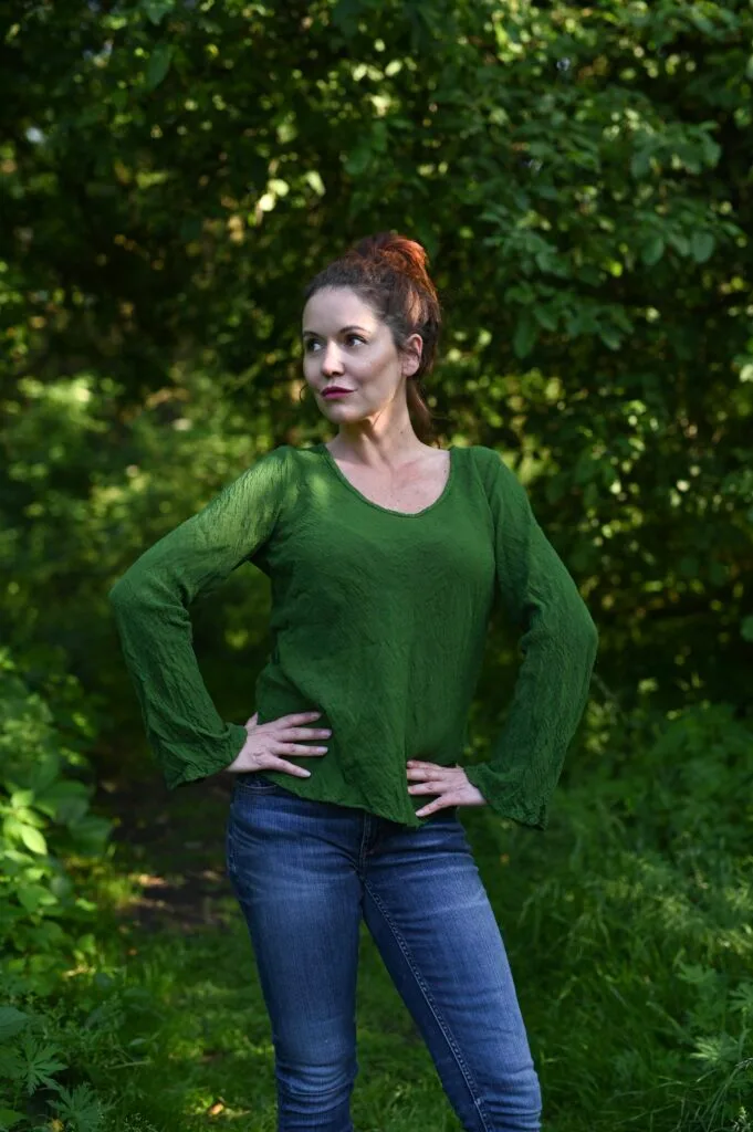 top bluzka rozkloszowany szeroki rękawek zielona bawełniana na lato