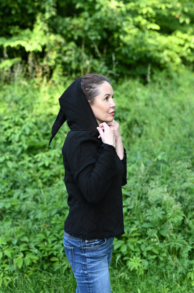 bluzka-top-z-kapturkiem-elfi-boho-czarny-bawelna-lato