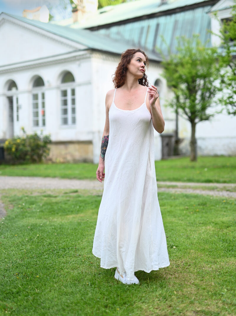 sukienka-maxi-dluga-bawelniana-na-ramiaczkach-bawelna-organiczna-biala