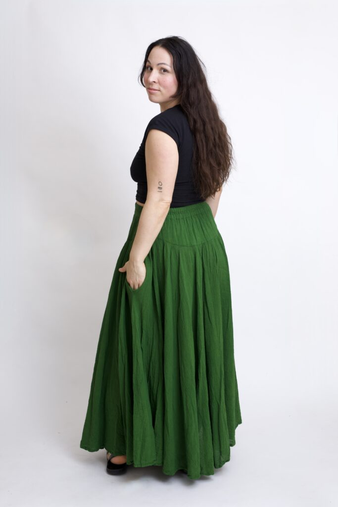 Zielona spódnica plisowana długa z pełnego koła - bawełniana