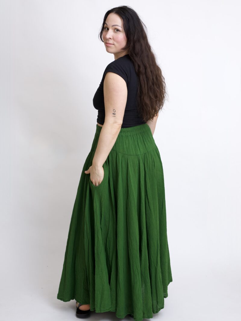 Zielona spódnica plisowana długa z pełnego koła - bawełniana