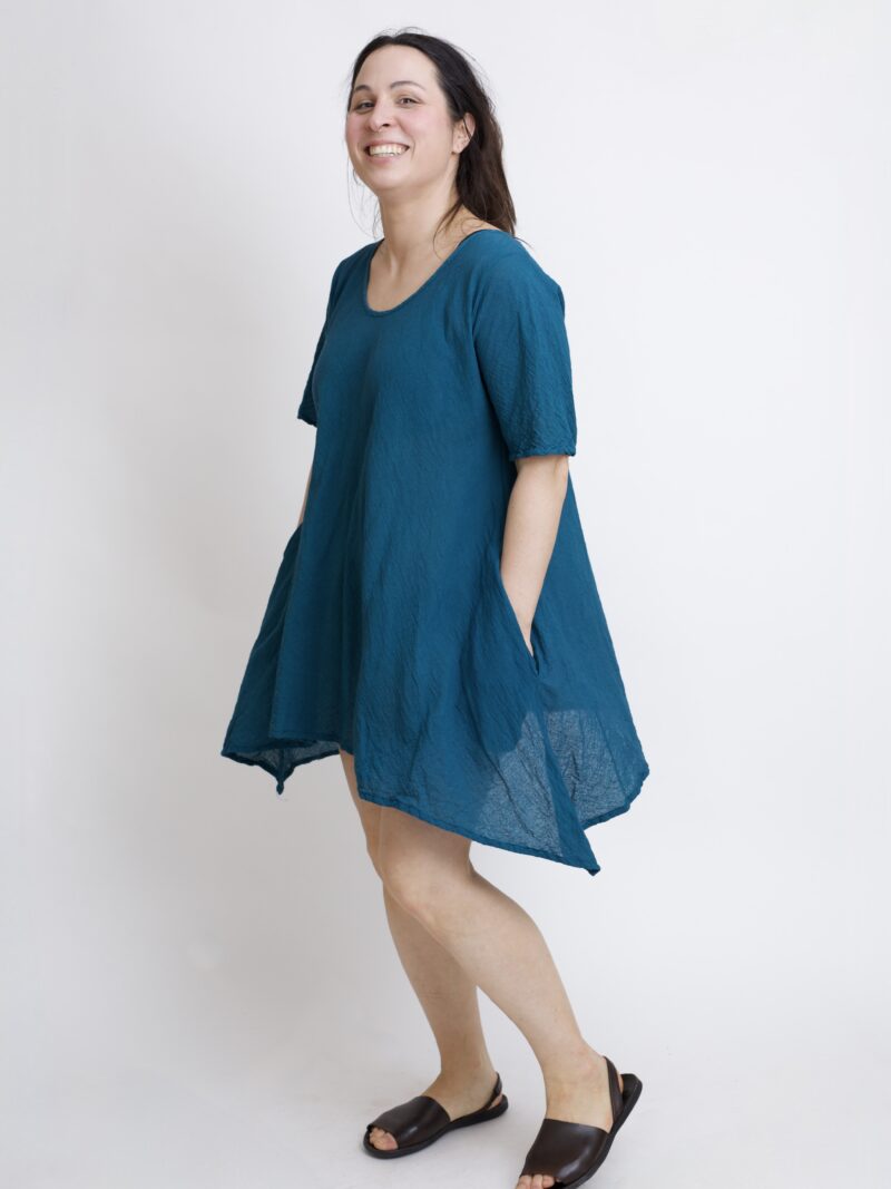 tunika damska oversize, bawełniana z długimi bokami w kolorze niebieski petrol