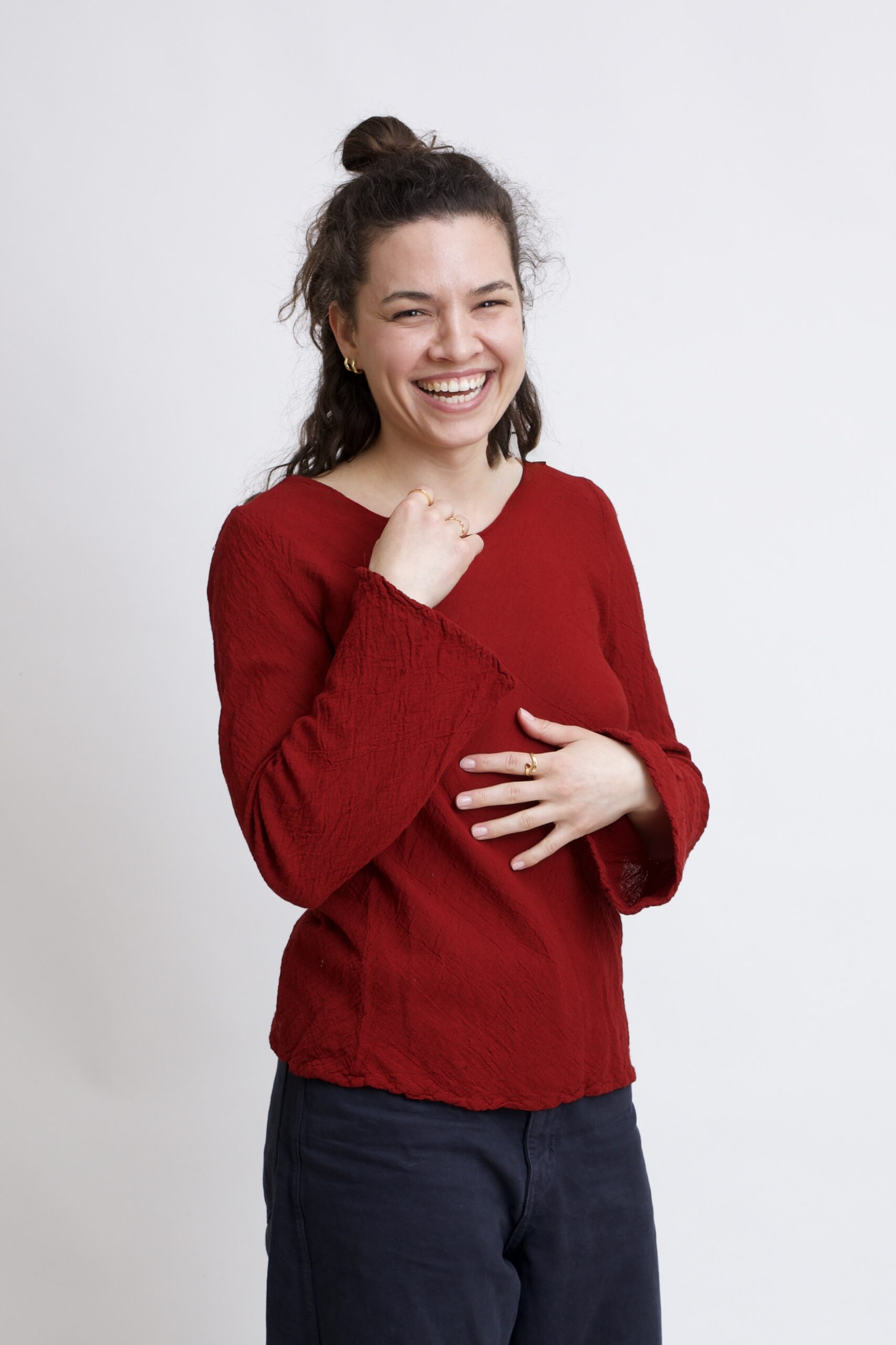 damska bluzka bawełniana z szerokimi rękawami. Bluzka w kolorze burgund