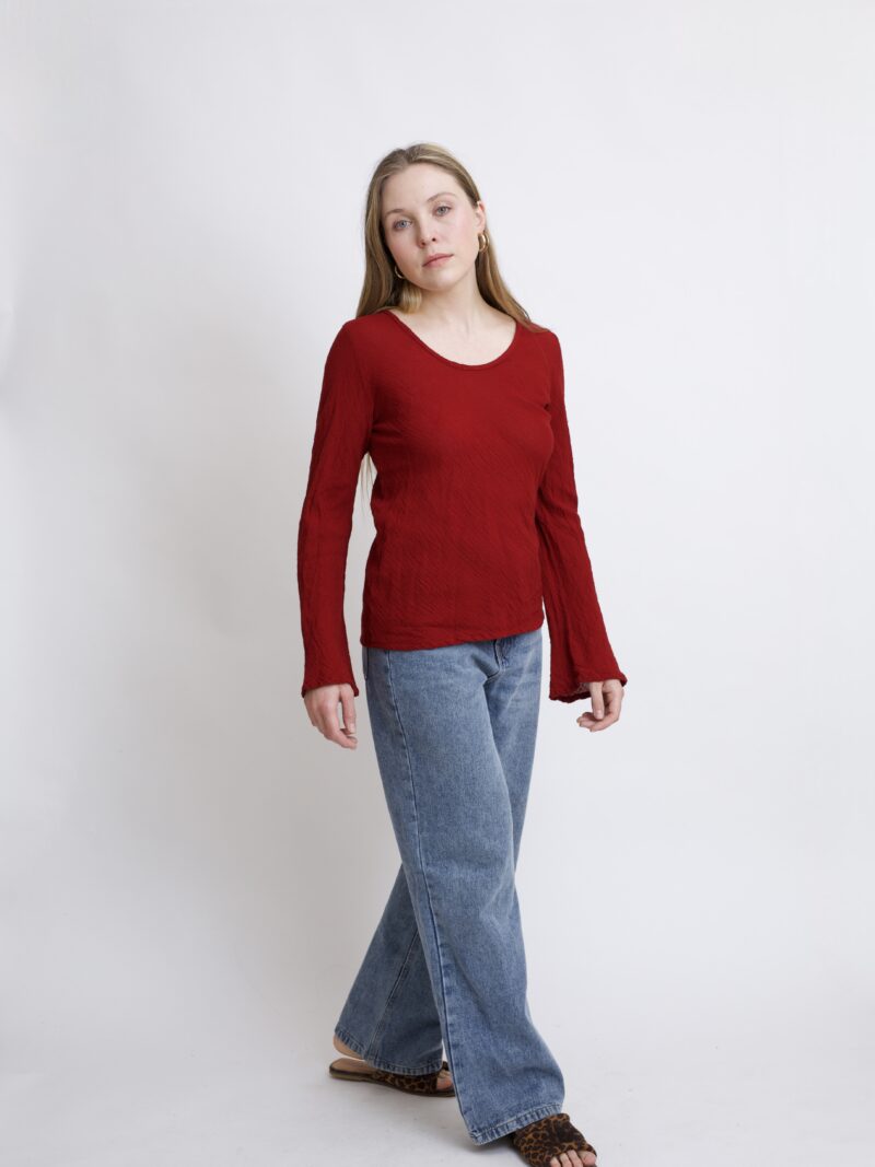 damska bluzka bawełniana z szerokimi rękawami. Bluzka w kolorze burgund