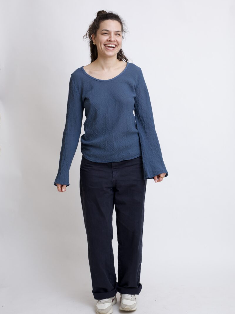 damska bluzka bawełniana z szerokimi rękawami. Bluzka w kolorze szary grafitowy