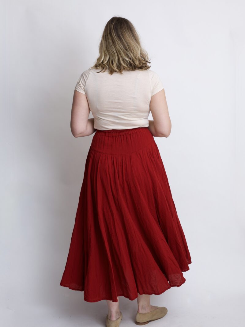 Burgundowa spódnica plisowana długa z pełnego koła bawełniana