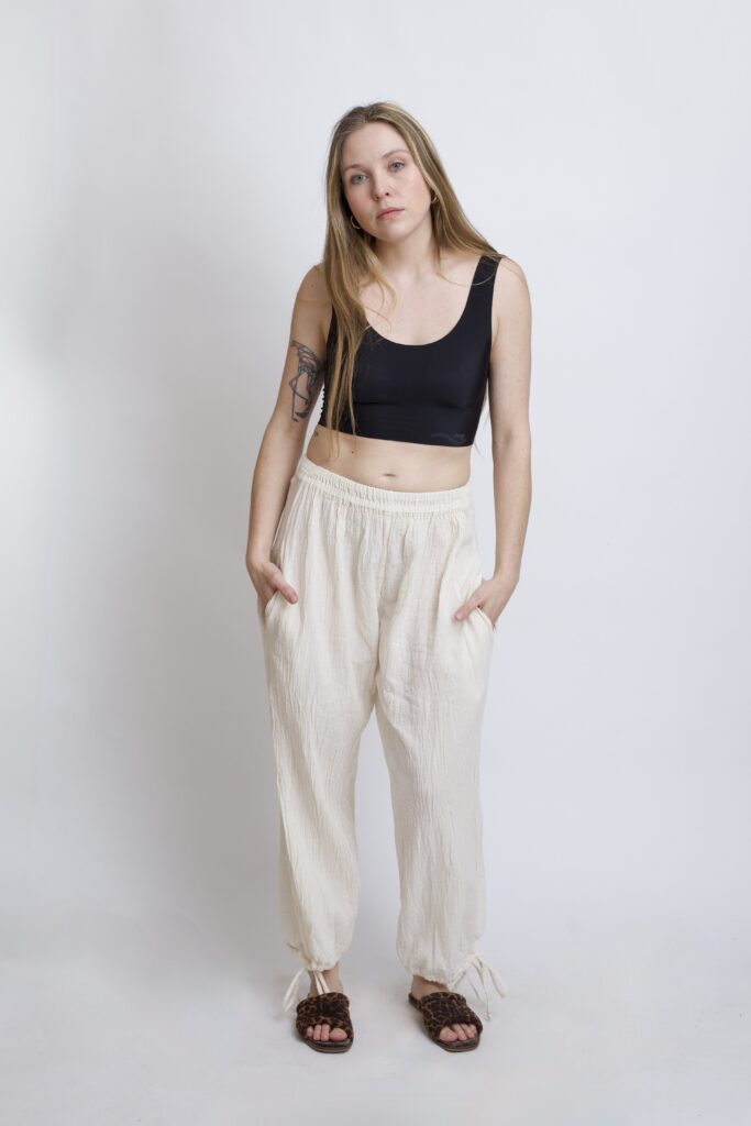 bawełniane spodnie białe z troczkami