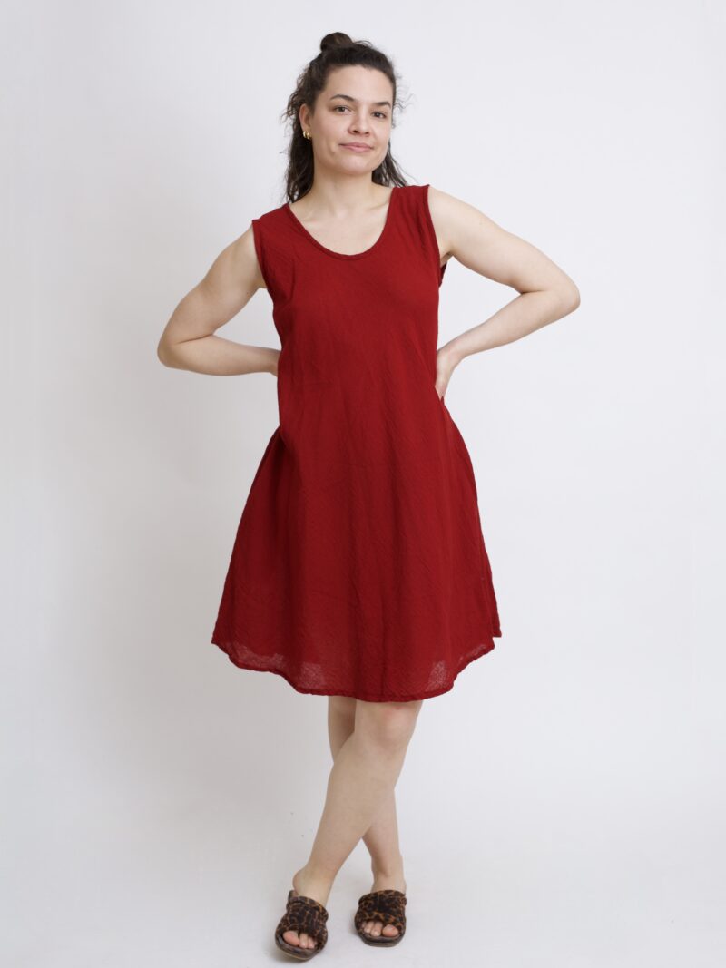 bawełniana sukienka mini na lato i na wakacje. Sukienka w kolorze burgund