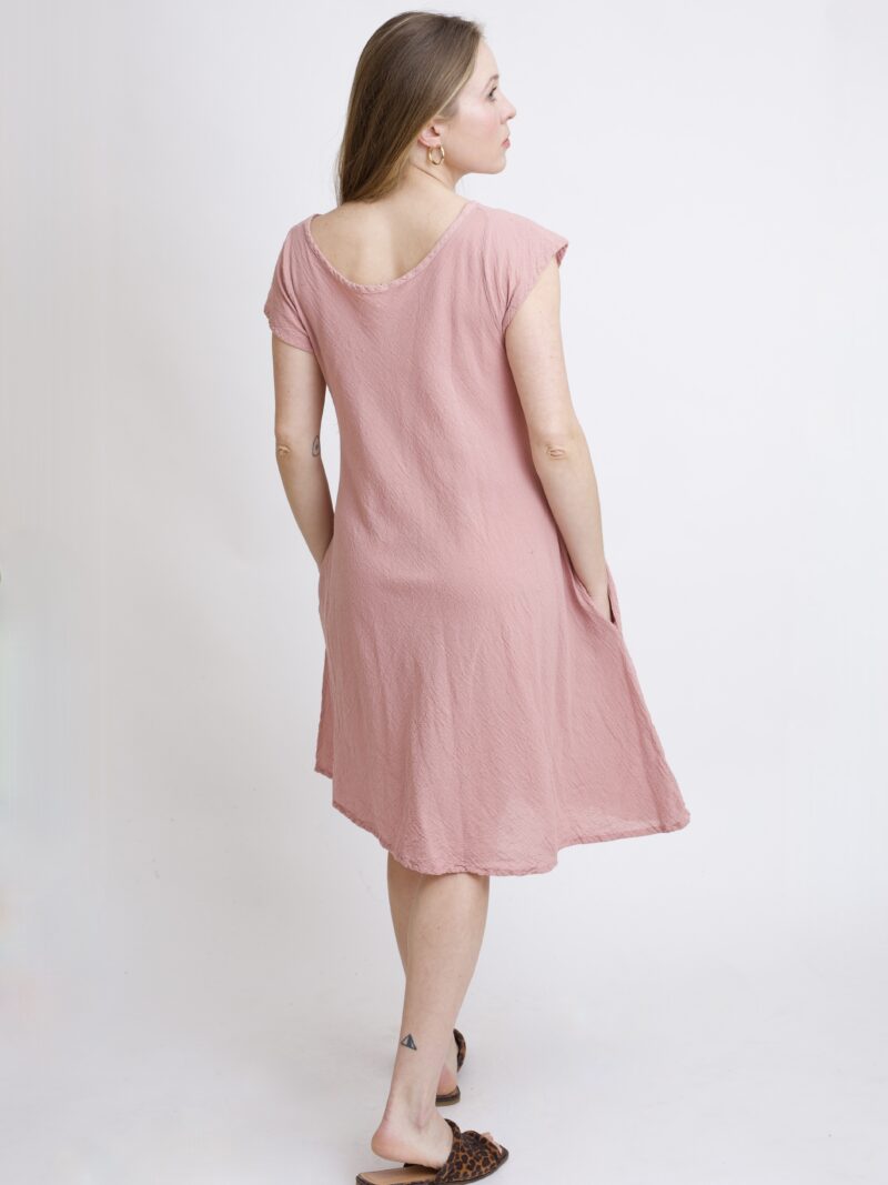 sukienka mini bawełniana ze skrzydełkami. Różowo pudrowa