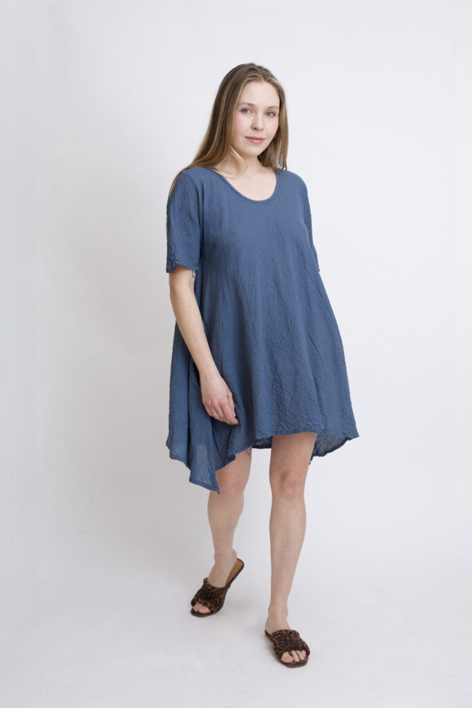 tunika damska oversize, bawełniana z długimi bokami w kolorze szarym grafitowym